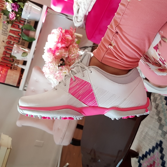 NIKE Pink & Light Grey Sneakers - Picture 7 of 16